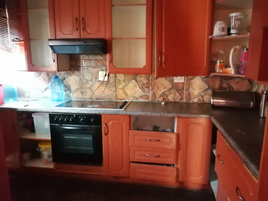 3 Bedroom Property for Sale in Geelhoutpark North West